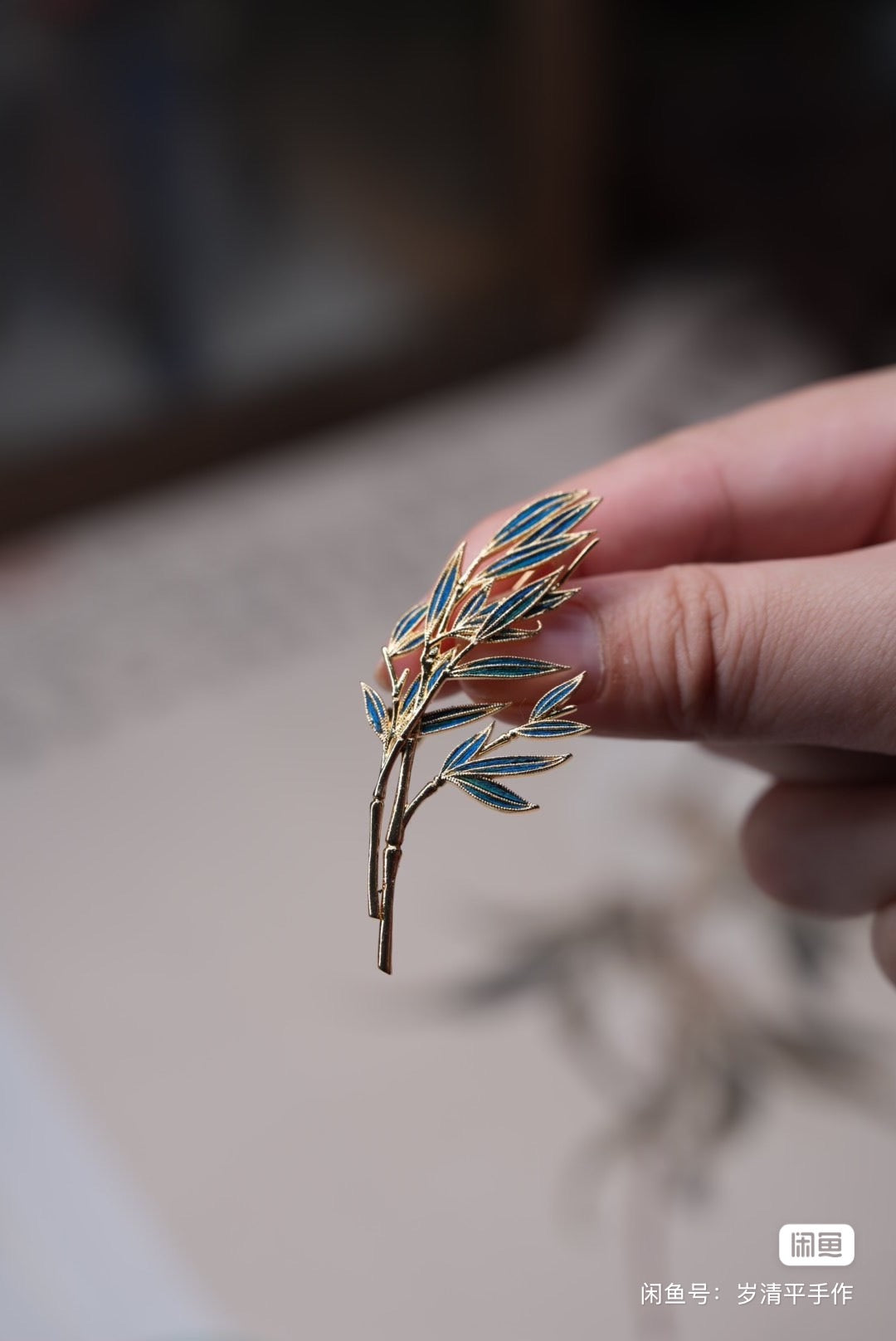 Peacock feather Tian-Tsui bamboo branch brooch, versatile for everyday wear